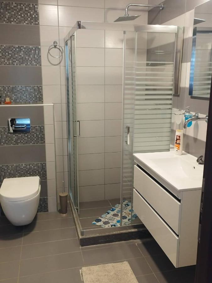 Villa Miron Kamilari Bagian luar foto