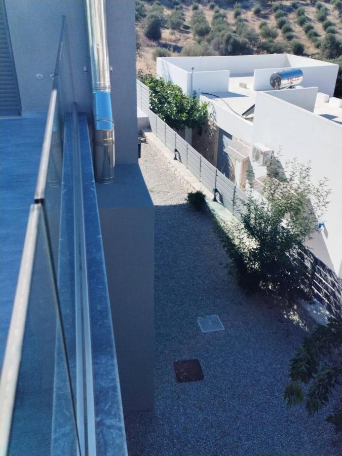 Villa Miron Kamilari Bagian luar foto