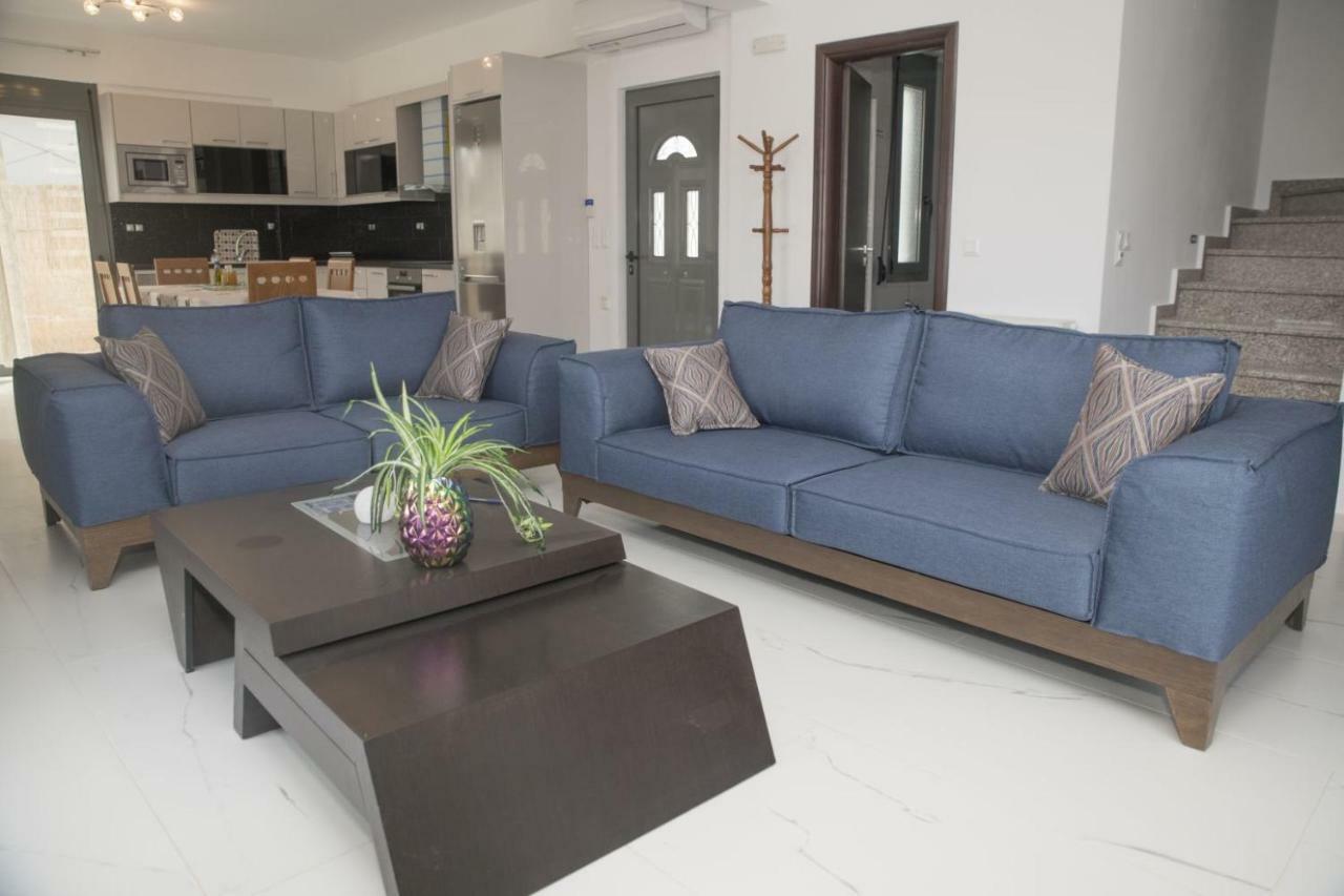 Villa Miron Kamilari Bagian luar foto